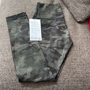 Lululemon Wunder Under Camo